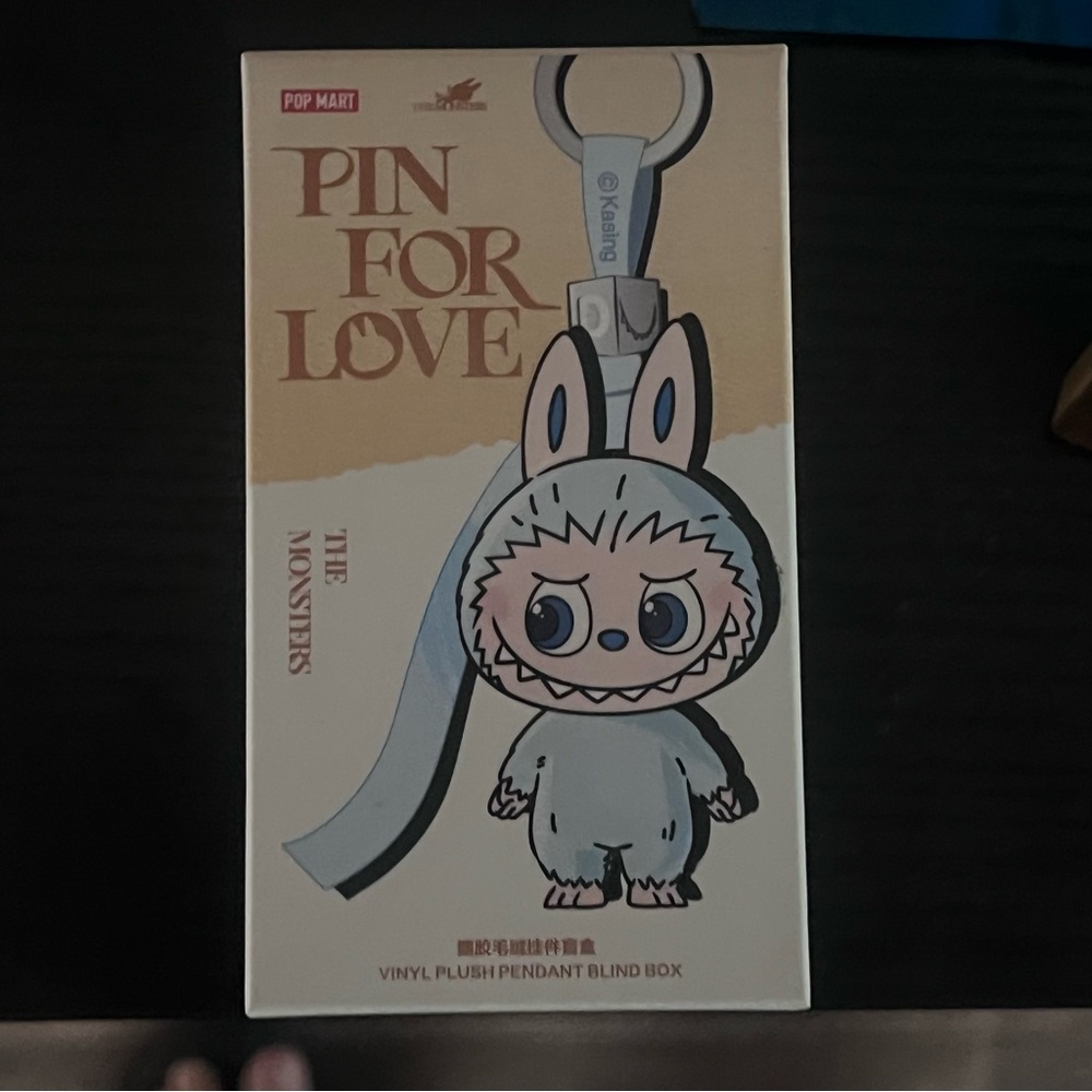 Pop Mart Pin for Love Vinyl Plush Pendant